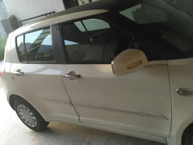 Maruti Suzuki Swift VDi 2010