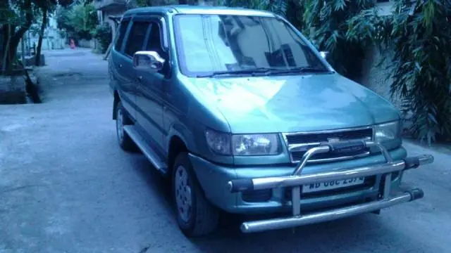 Chevrolet Tavera NEO LT L 9 STR BS III 2009