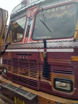 Tata LPT-1613 5883/Cab 2016