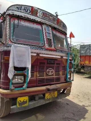 Tata LPT-1613 5915/Cab 2015