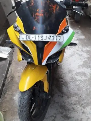 Bajaj Pulsar RS200 2015
