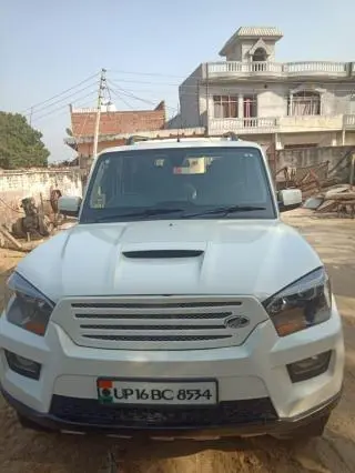 Mahindra Scorpio S10 4WD AT 2015