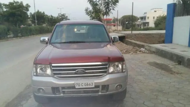 Ford Endeavour 2.5L 4x4 MT 2007