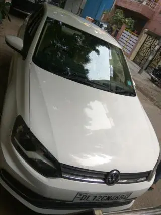Volkswagen Ameo Highline 1.2L (P) 2017