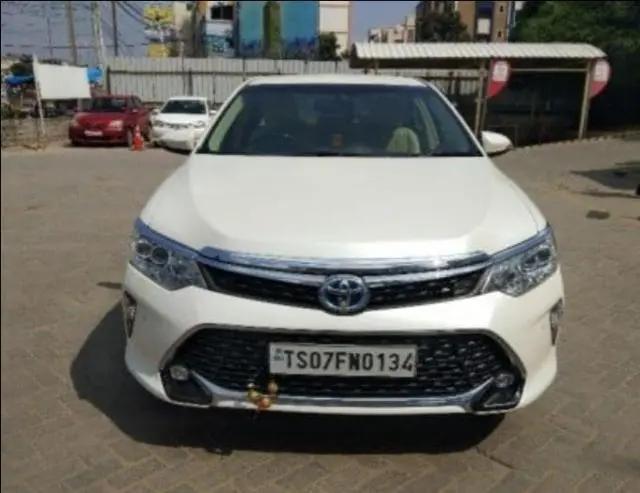 Toyota Camry Hybrid 2017