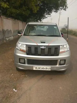 Mahindra TUV300 T4 Plus 2017