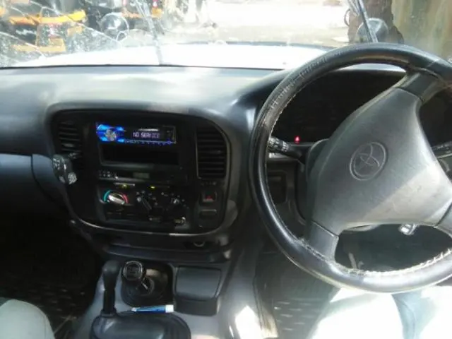 Toyota Land Cruiser V8 2001