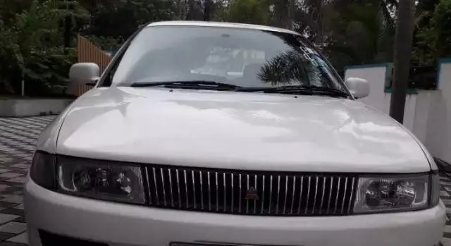 Mitsubishi Lancer LXD 2.0 2004