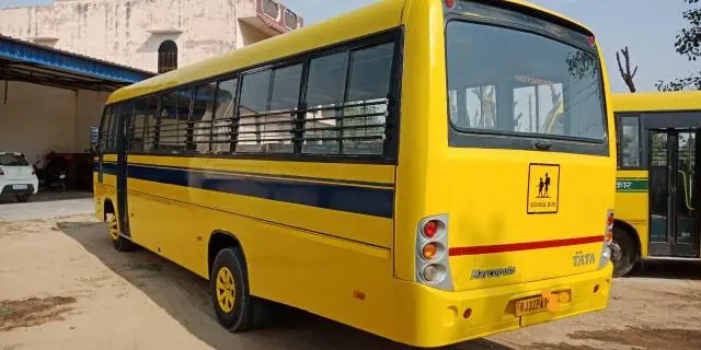 Tata LP 909 42 SEATER 4920 2011