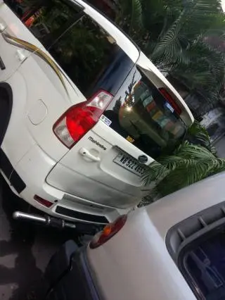 Mahindra Xylo H8 2015