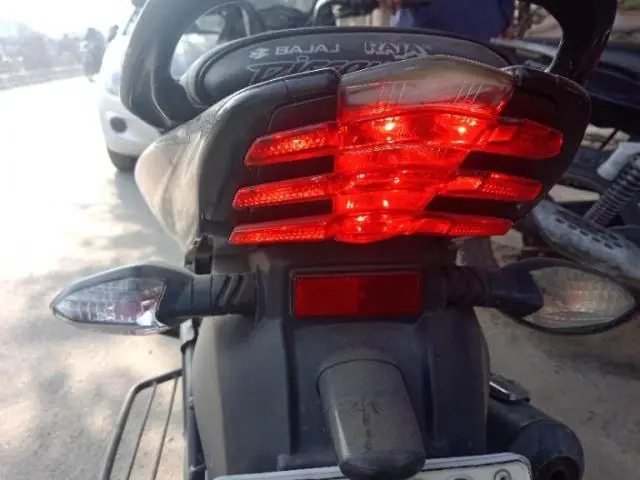 Bajaj Discover 150F 2015