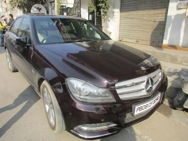 Mercedes-Benz C-Class 220 CDI AT 2013