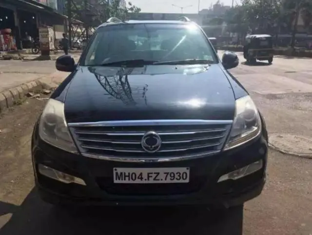 Mahindra Ssangyong Rexton RX7 2013