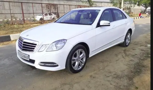 Mercedes-Benz E-Class E 200 CGI 2012