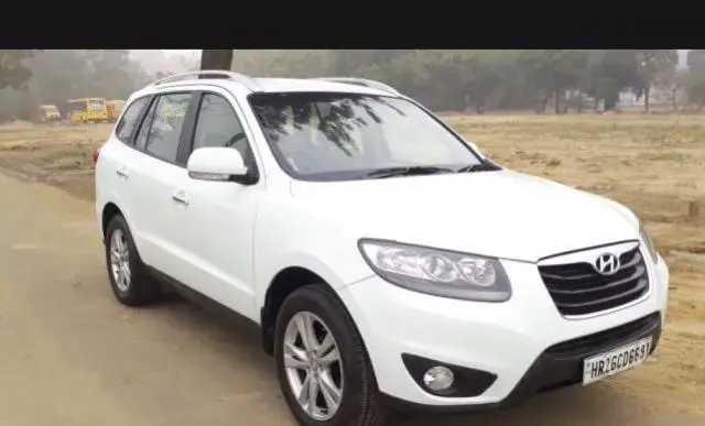 Hyundai Santa Fe 2WD MT 2013