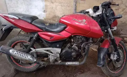 Bajaj Pulsar 180cc 2010