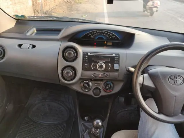 Toyota Etios GD 2013