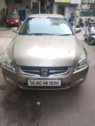 Honda Accord 3.0 V6 AT 2004