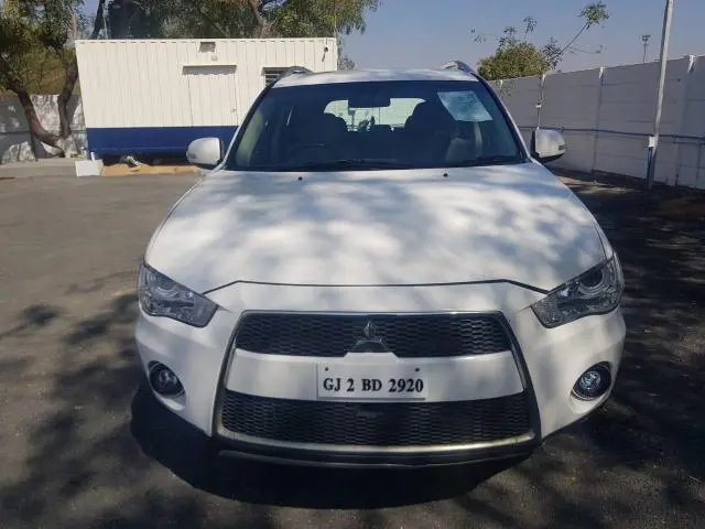 Mitsubishi Outlander 2.4 AT 2011