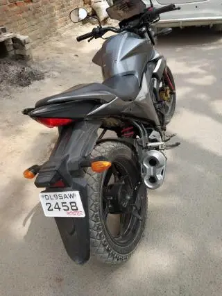 Suzuki Gixxer 150cc 2015