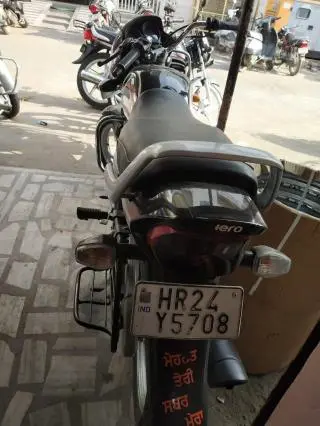 Hero HF Deluxe 100cc 2017