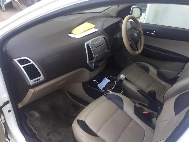 Hyundai i20 Sportz 1.2 2010