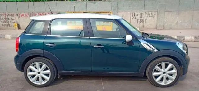 Mini Cooper D 5 Door 2012