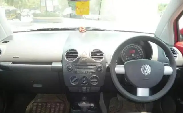 Volkswagen Beetle 2.0 AT 2010