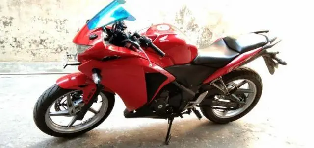 Honda CBR 150R 150cc 2012