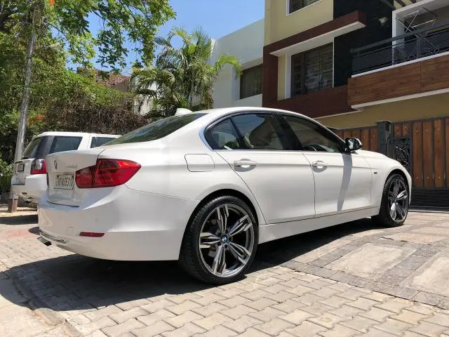 BMW 3 Series 320d Luxury Line 2013