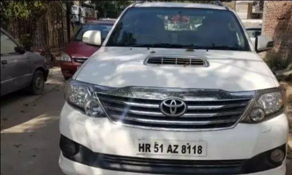 Toyota Fortuner 3.0 4X4 MT 2014