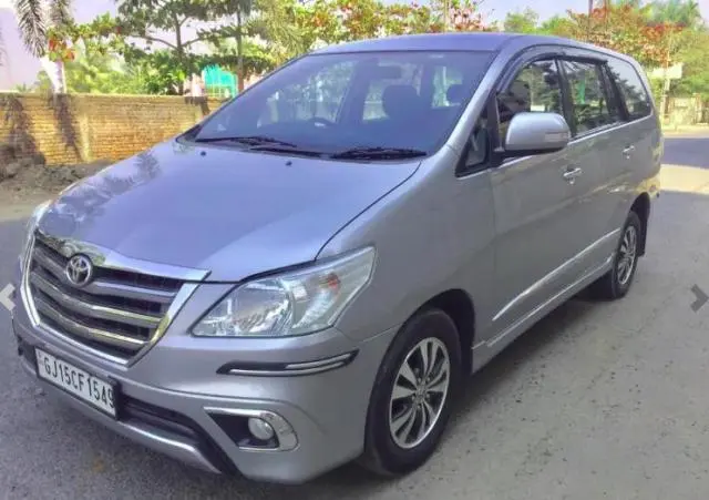 Toyota Innova 2.5 V 8 STR 2016