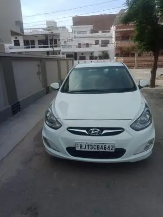 Hyundai Verna 1.6 SX 2011