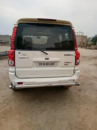 Mahindra Scorpio SLX 2006