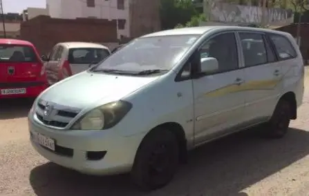 Toyota Innova 2.5 G4 8 STR 2006