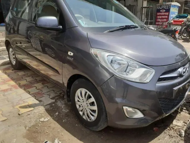 Hyundai i10 Sportz 1.1 iRDE2 2014