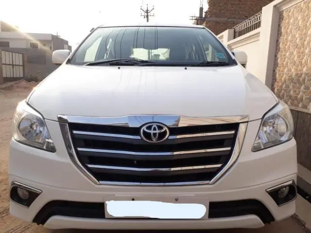 Toyota Innova 2.5 G 2015