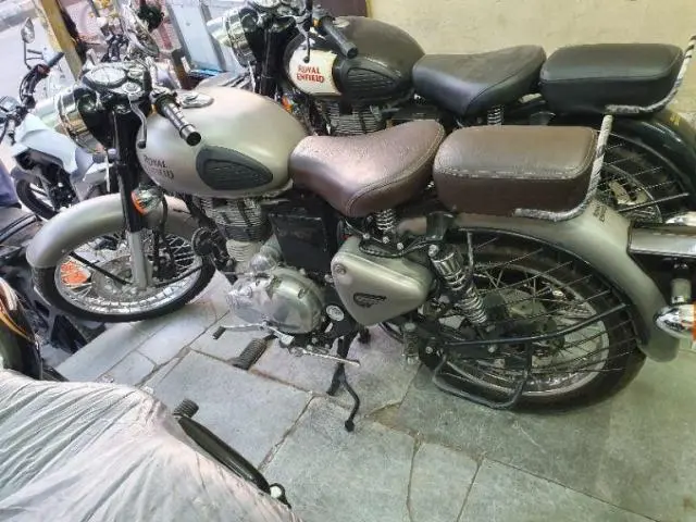 Royal Enfield Classic Gunmetal Grey 350cc 2018