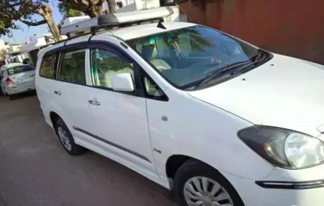 Toyota Innova 2.0 G4 2011