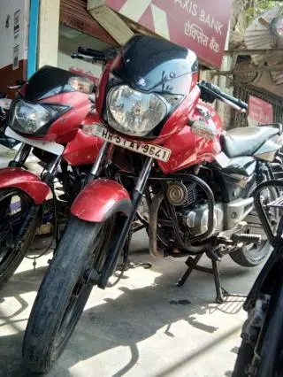 Bajaj Pulsar 150cc 2013