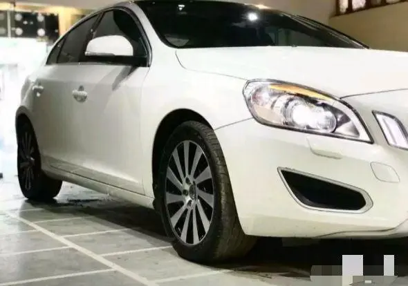 Volvo S60 Kinetic D4 2015