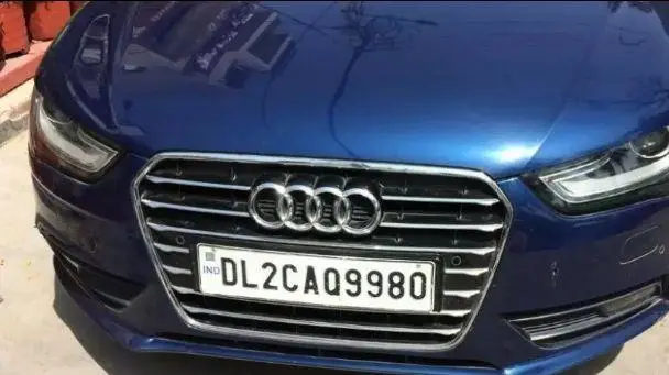 Audi A4 35 TDI Premium Sunroof 2016