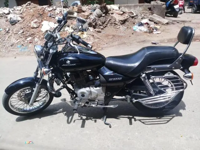 Bajaj Avenger 200cc 2010