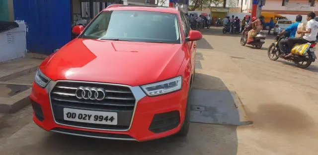 Audi Q3 35 TDI Premium + Sunroof 2015