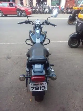 Bajaj Avenger 220cc 2016