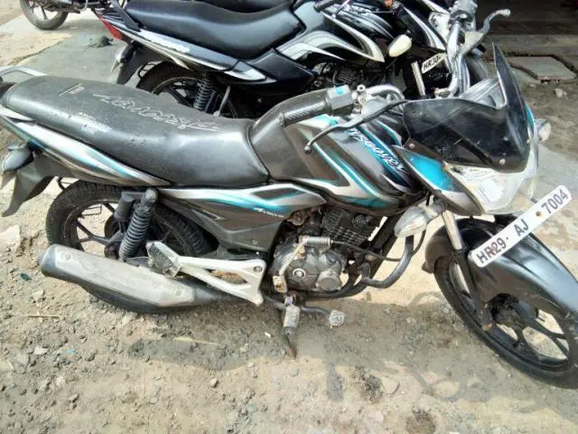 Bajaj Discover 125cc 2015