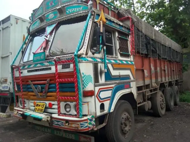 Ashok Leyland 3118il BS IV 2015