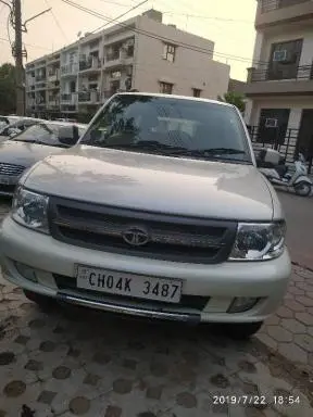 Tata Safari Dicor 2.2 LX 4x2 MFL 2016
