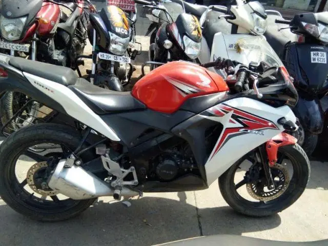 Honda CBR 150R 150cc 2012