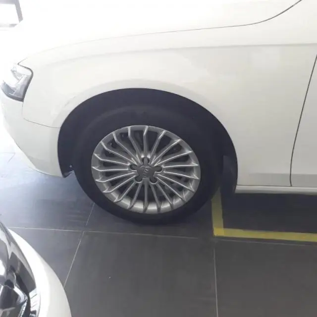 Audi A4 35 TDI Premium Sunroof 2015